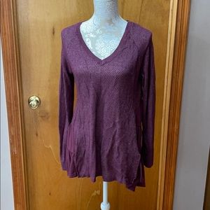 Knox Rose tunic sweater. Size L